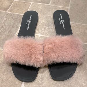 NWT Chinese Laundry Fur Sandal!